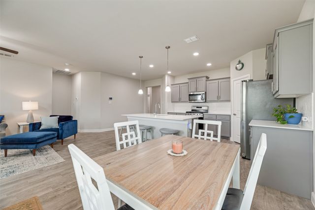 517 Frenchpark Drive, Fort Worth, TX 76052