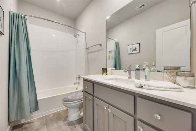 517 Frenchpark Drive, Fort Worth, TX 76052