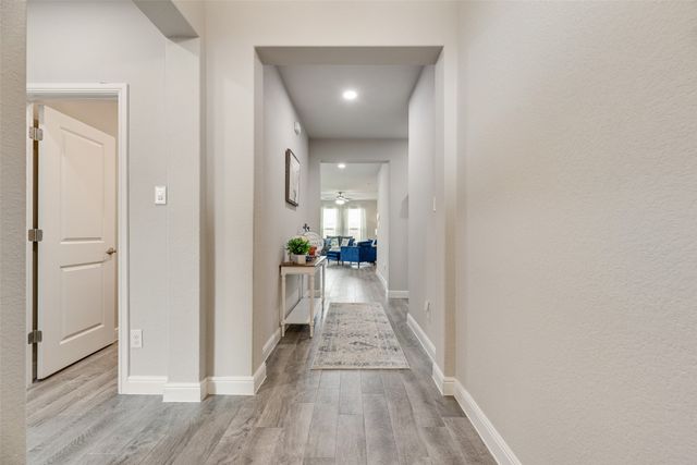 517 Frenchpark Drive, Fort Worth, TX 76052
