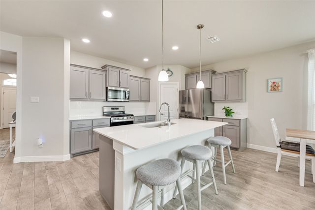 517 Frenchpark Drive, Fort Worth, TX 76052
