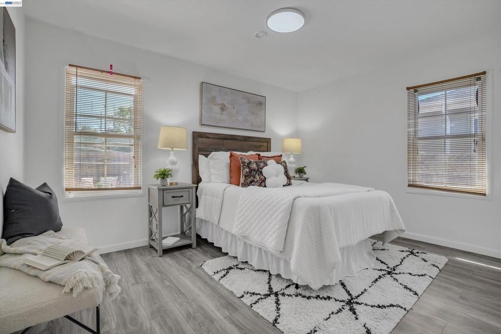 Image 17 of property listing at 26338 Hickory Ave, Hayward, CA 94544