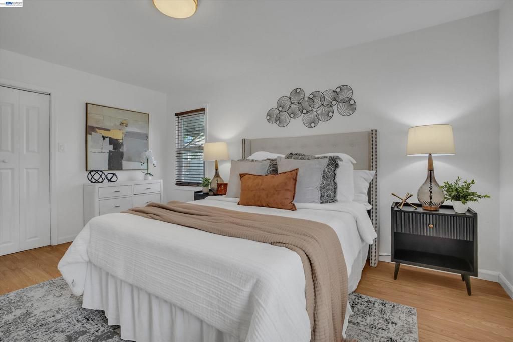 Image 22 of property listing at 26338 Hickory Ave, Hayward, CA 94544