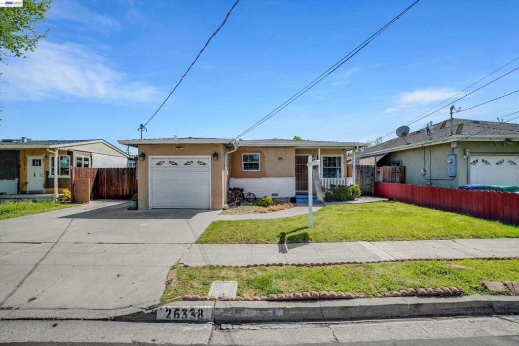 Image 33 of property listing at 26338 Hickory Ave, Hayward, CA 94544