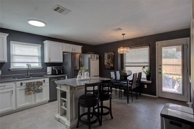1021 Sweet Melissa DR, Pflugerville, TX 78660