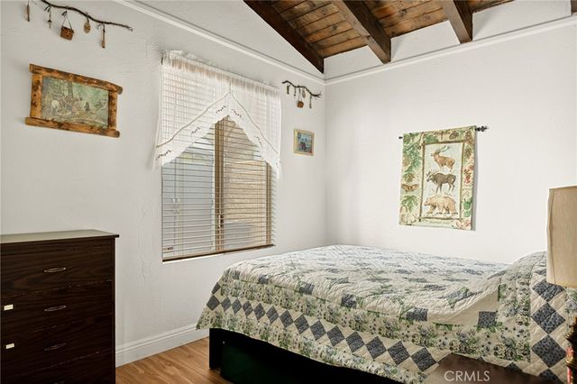 30445 Live Oak, Running Springs, CA 92382
