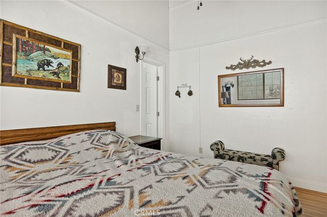 30445 Live Oak, Running Springs, CA 92382
