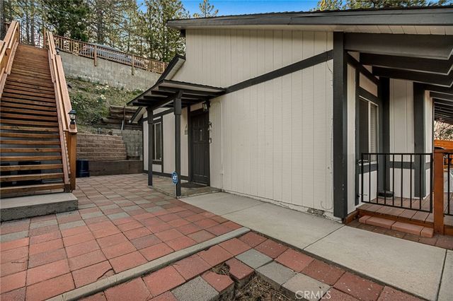 30445 Live Oak, Running Springs, CA 92382
