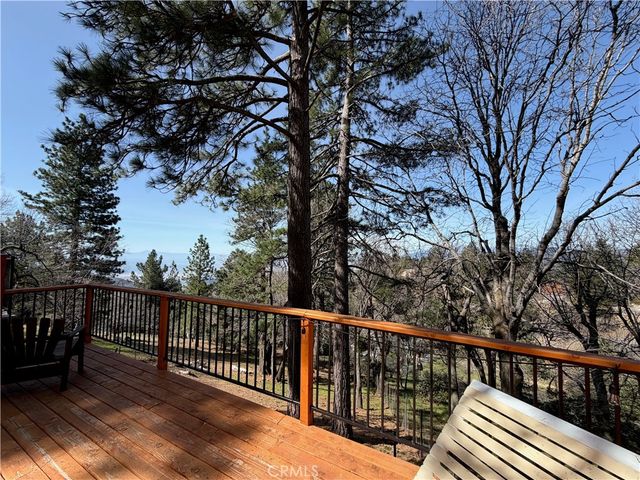 30445 Live Oak, Running Springs, CA 92382