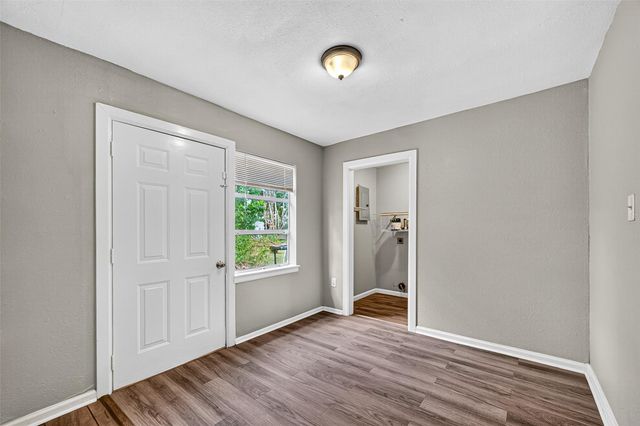 10106 Sierra Drive, Houston, TX 77051