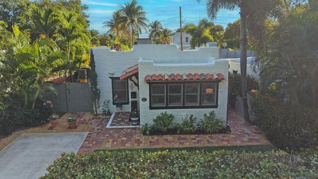 744 Penn Street, West Palm Beach, FL 33401