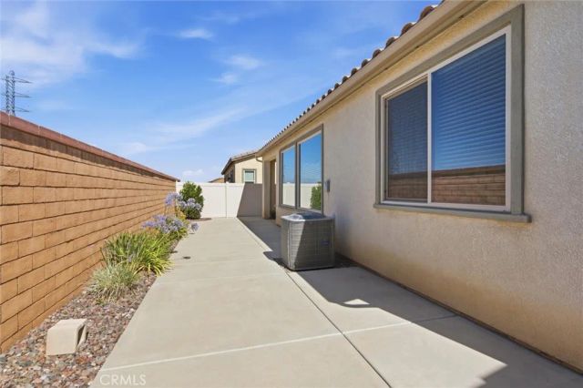 1509 Village Green Way, Beaumont, CA 92223