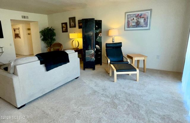 1290 W Camino Velasquez, Green Valley, AZ 85622