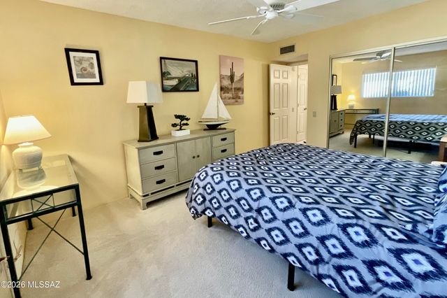 1290 W Camino Velasquez, Green Valley, AZ 85622