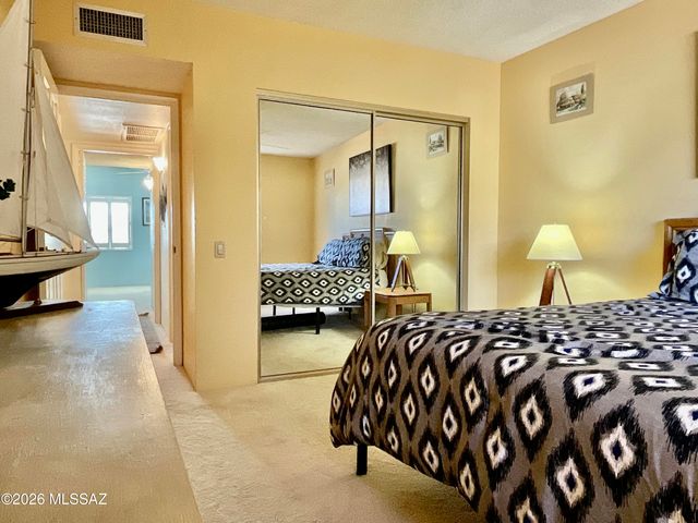 1290 W Camino Velasquez, Green Valley, AZ 85622