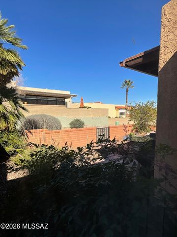 1290 W Camino Velasquez, Green Valley, AZ 85622