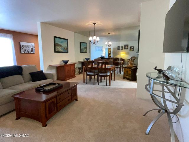 1290 W Camino Velasquez, Green Valley, AZ 85622