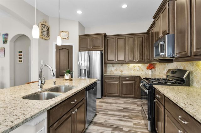 409 Billingsgate Chase, Conroe, TX 77304