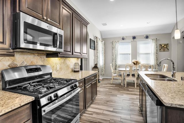 409 Billingsgate Chase, Conroe, TX 77304