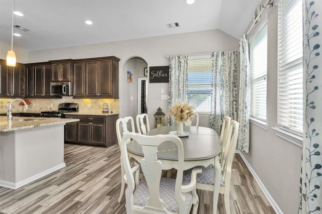 409 Billingsgate Chase, Conroe, TX 77304