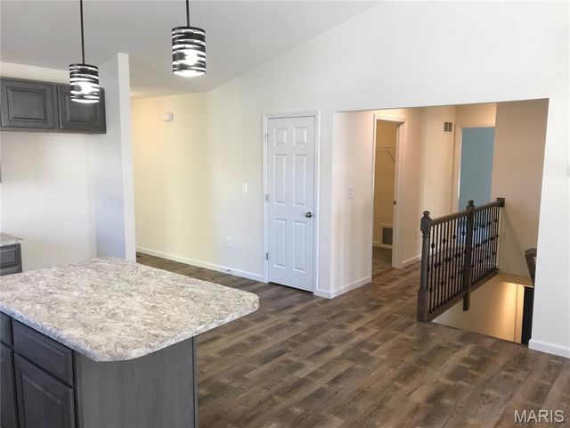 1649 Flagstaff Dr, Festus, MO 63028