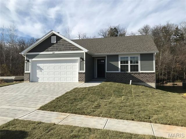 1649 Flagstaff Dr, Festus, MO 63028