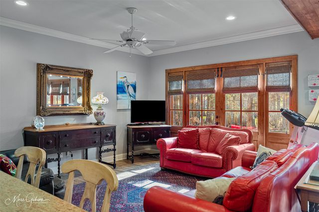 2949 Moss Point Drive, Shreveport, LA 71119