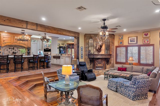 2949 Moss Point Drive, Shreveport, LA 71119