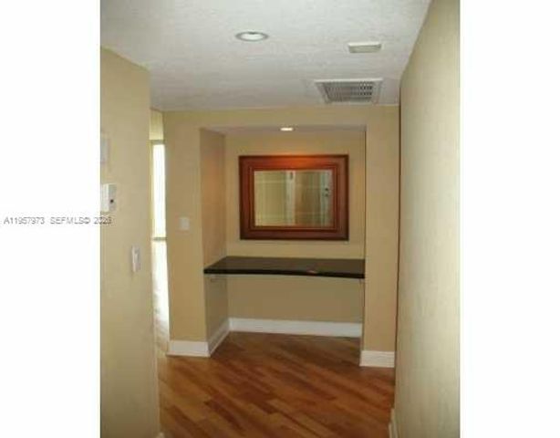 19390 Collins Ave 1220, Sunny Isles Beach, FL 33160