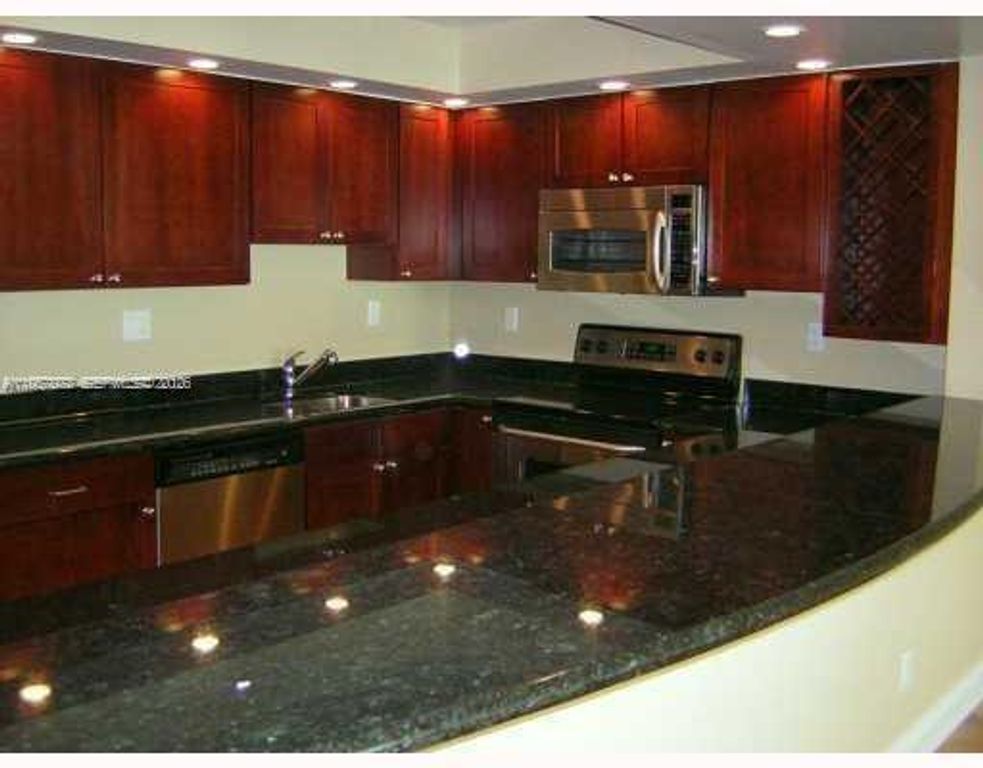 19390 Collins Ave 1220, Sunny Isles Beach, FL 33160
