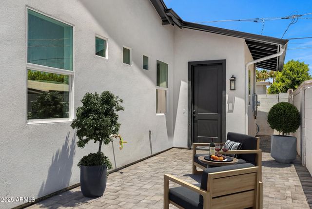 3002 N 53RD Place, Phoenix, AZ 85018