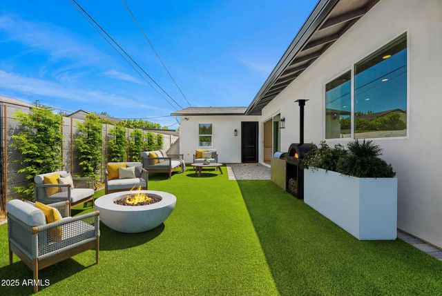 3002 N 53RD Place, Phoenix, AZ 85018