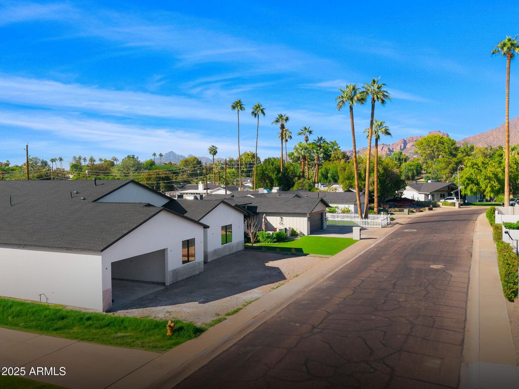 3002 N 53RD Place, Phoenix, AZ 85018