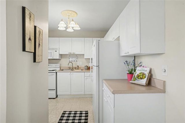 5375 Roswell Road B1, Sandy Springs, GA 30342