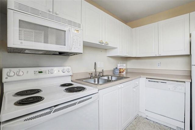 5375 Roswell Road B1, Sandy Springs, GA 30342