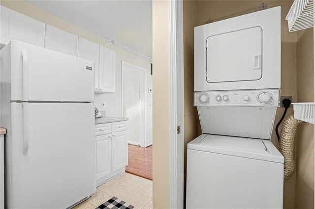 5375 Roswell Road B1, Sandy Springs, GA 30342