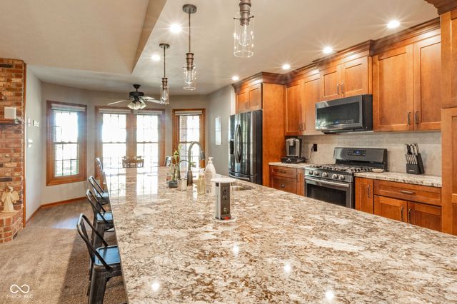 2712 Little John Street, Anderson, IN 46013