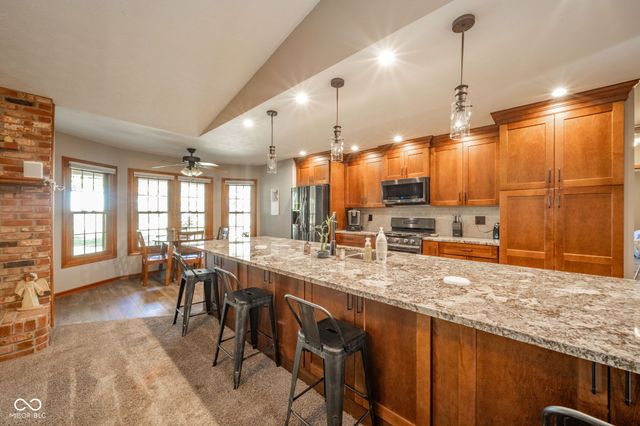 2712 Little John Street, Anderson, IN 46013