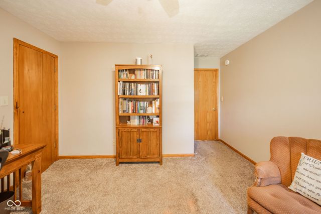 2712 Little John Street, Anderson, IN 46013