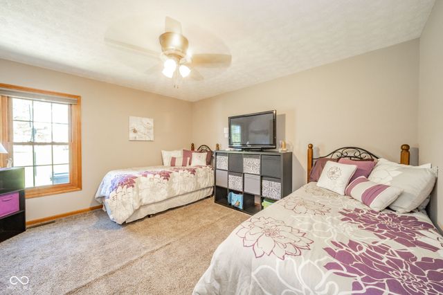 2712 Little John Street, Anderson, IN 46013