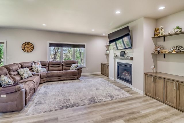544 Leonard Street, Hawley, MN 56549