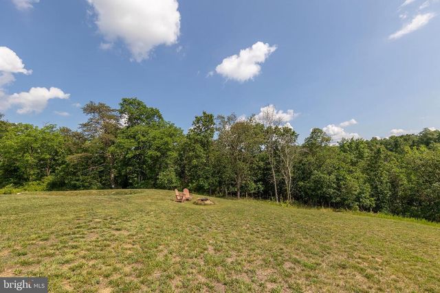 242 BARRISTER ST, Stephenson, VA 22656