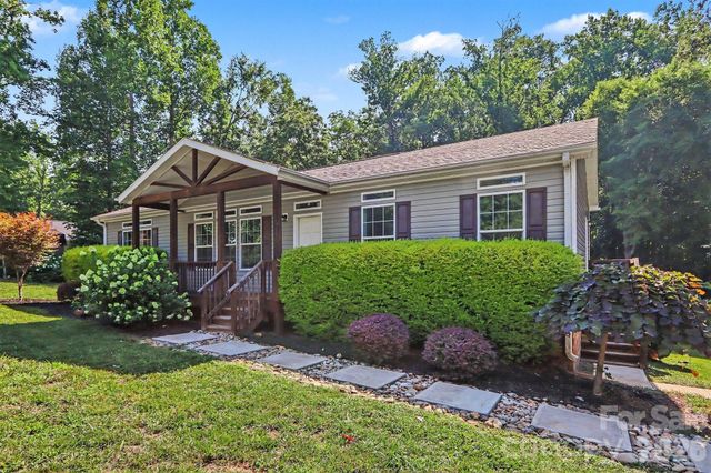 806 New Castle Court, Albemarle, NC 28001