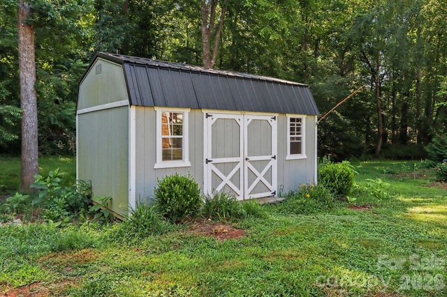 806 New Castle Court, Albemarle, NC 28001