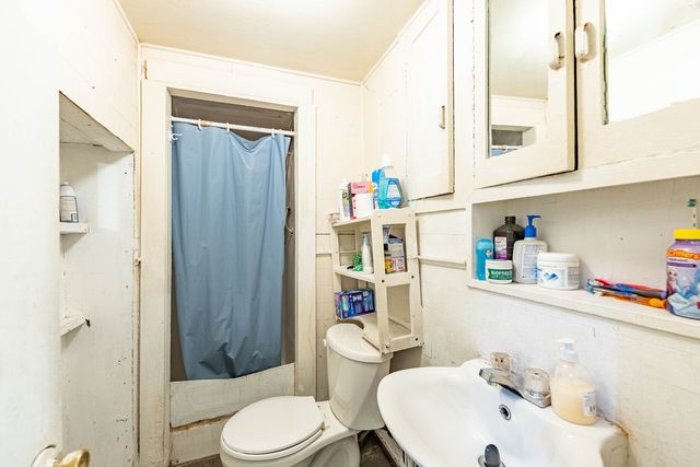 1820 Jenkinson Court, Waukegan, IL 60085