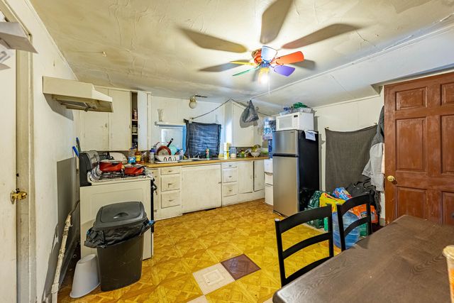 1820 Jenkinson Court, Waukegan, IL 60085