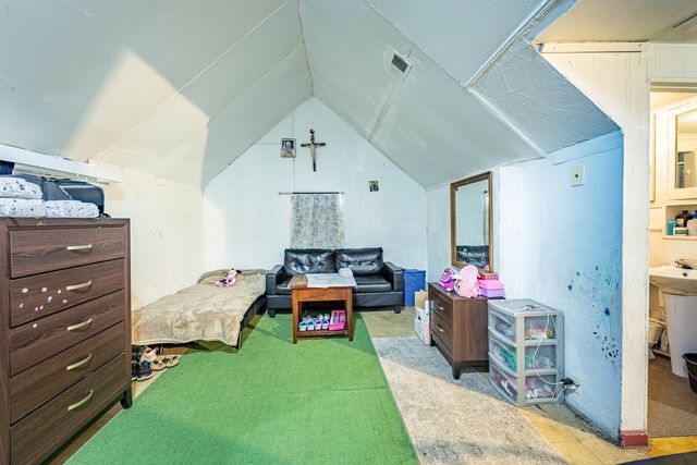 1820 Jenkinson Court, Waukegan, IL 60085