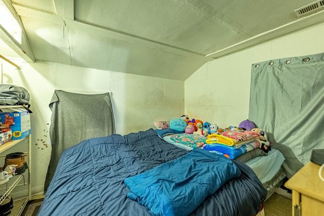 1820 Jenkinson Court, Waukegan, IL 60085