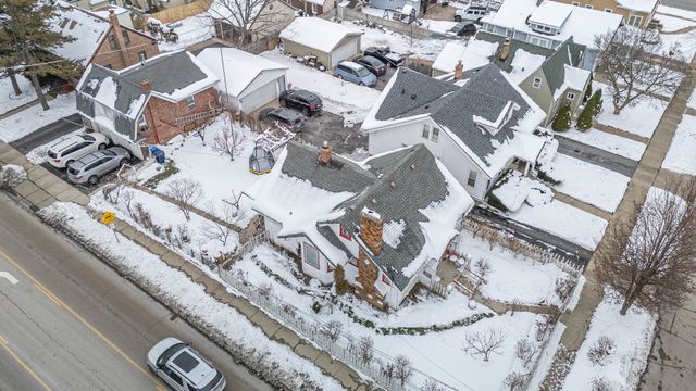 1820 Jenkinson Court, Waukegan, IL 60085