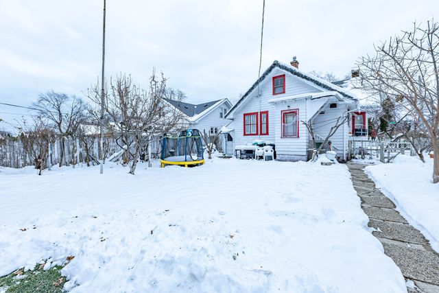 1820 Jenkinson Court, Waukegan, IL 60085