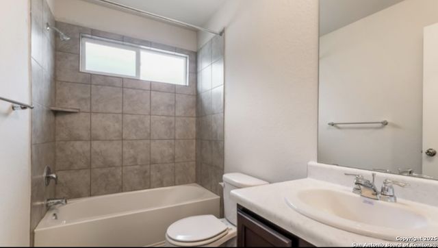 5723 Soothing Water, San Antonio, TX 78244